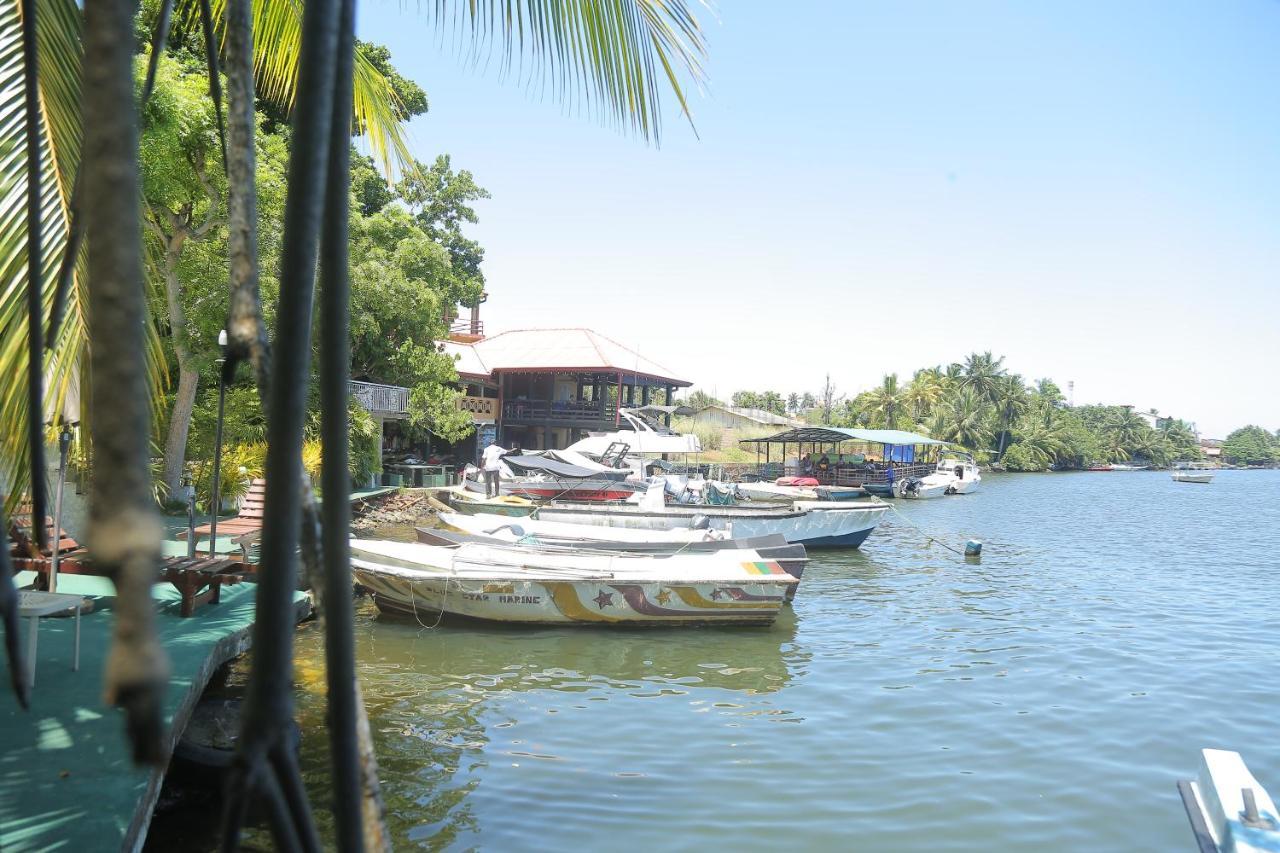 Laluna Ayurveda Resort ベントータ エクステリア 写真