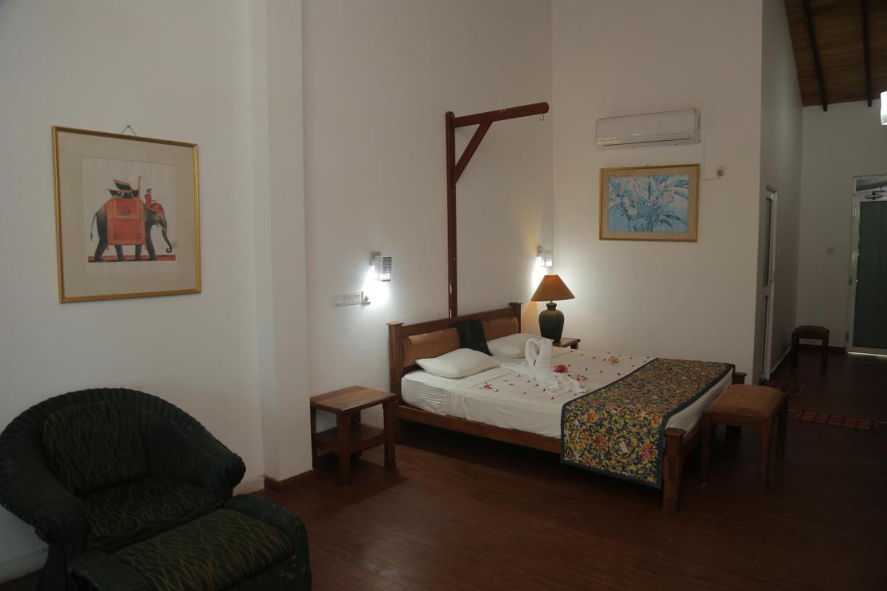 Laluna Ayurveda Resort ベントータ エクステリア 写真