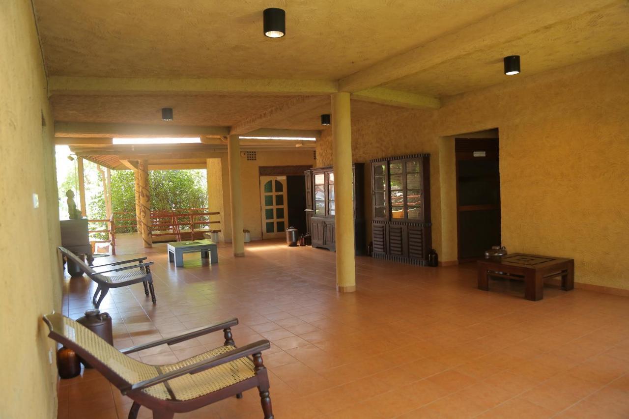 Laluna Ayurveda Resort ベントータ エクステリア 写真
