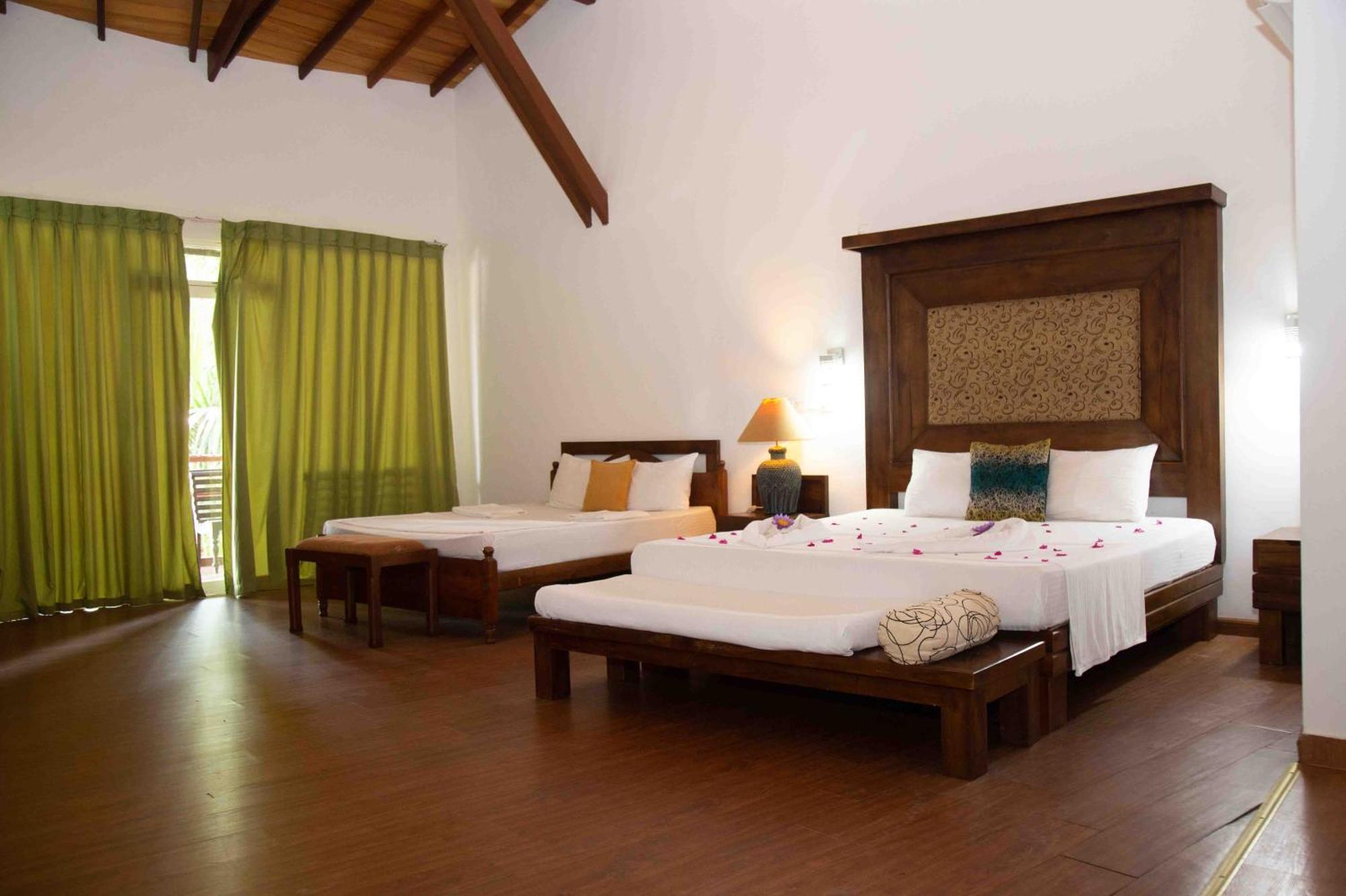 Laluna Ayurveda Resort ベントータ エクステリア 写真