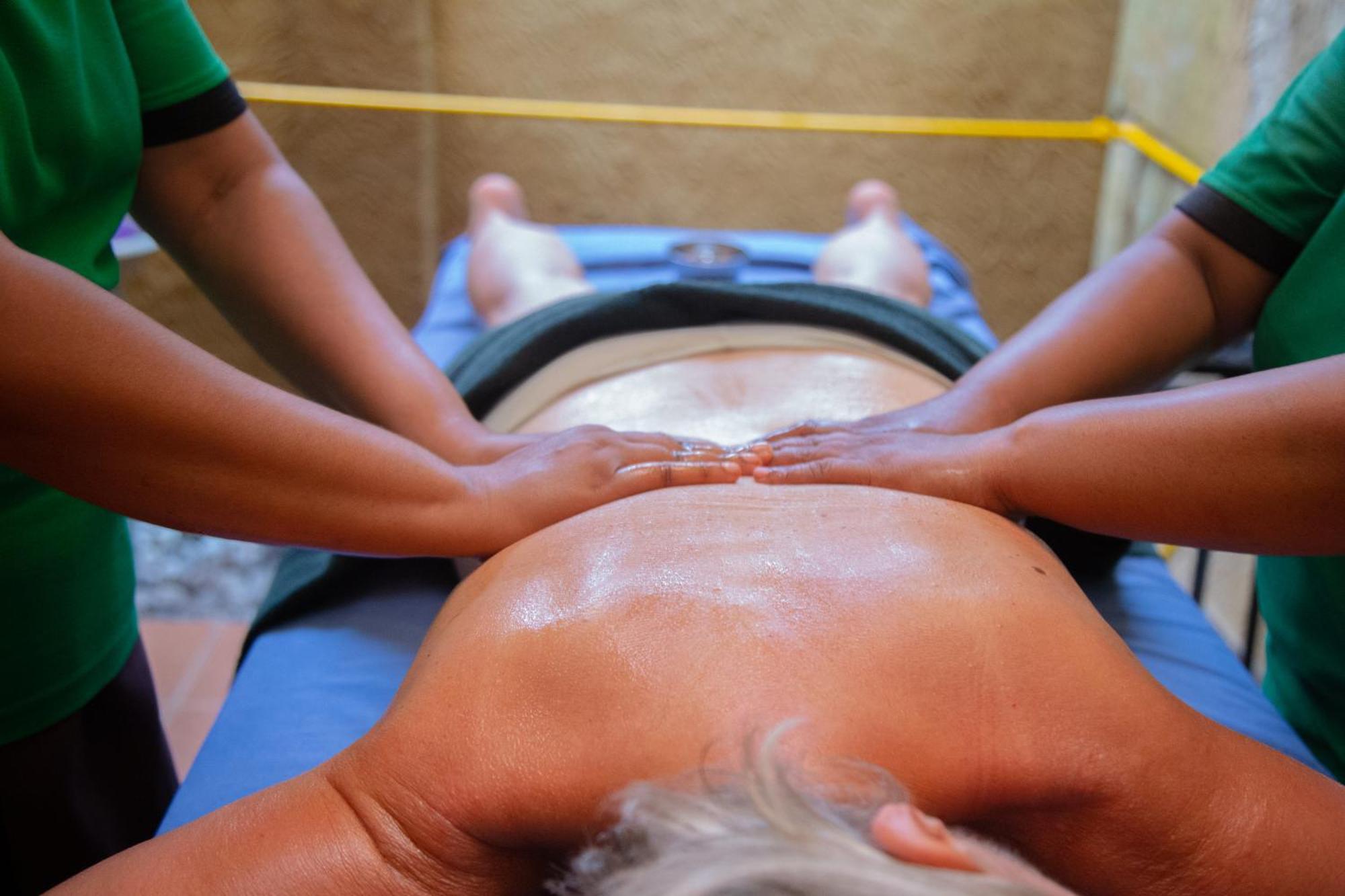 Laluna Ayurveda Resort ベントータ エクステリア 写真