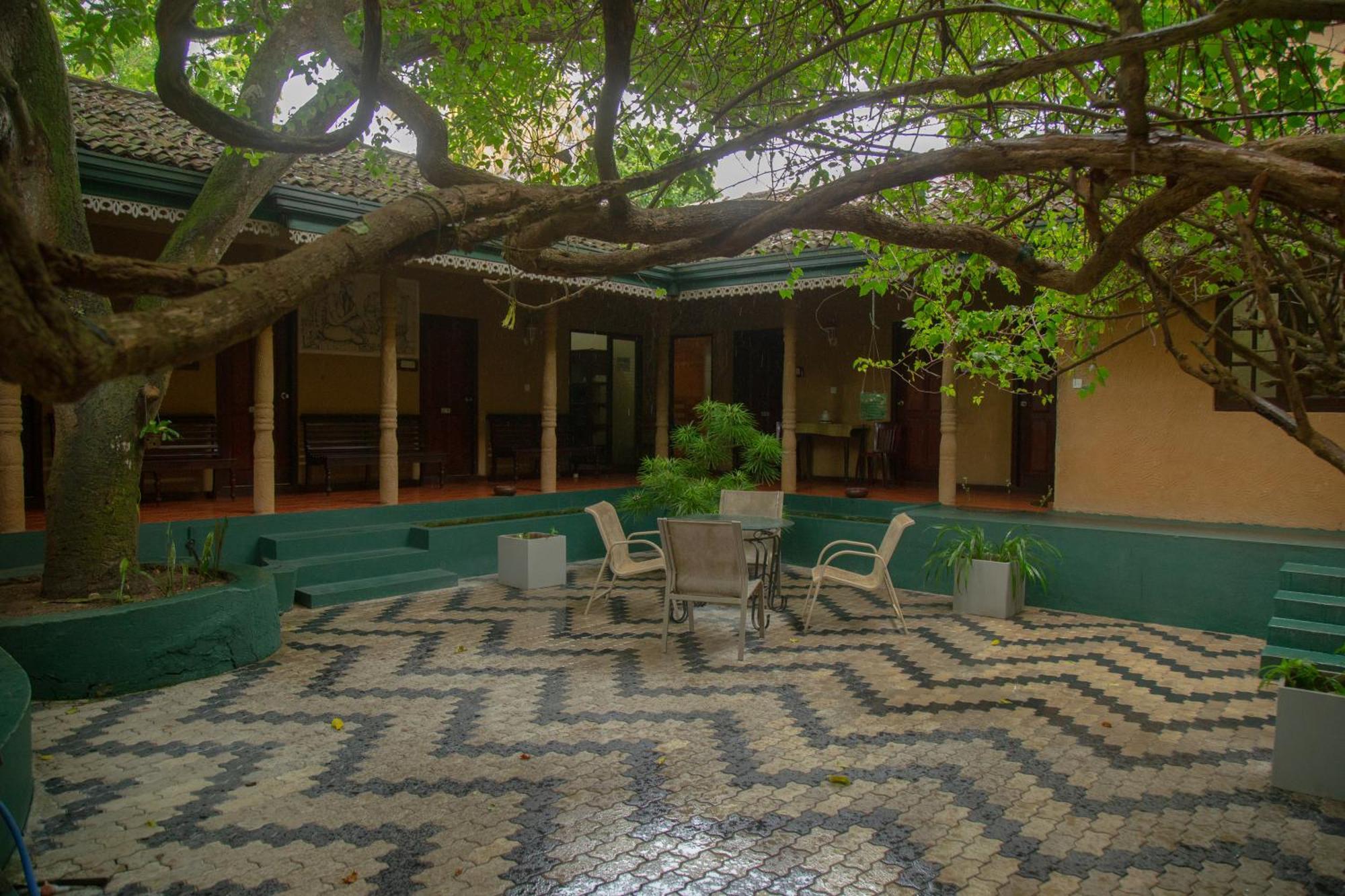 Laluna Ayurveda Resort ベントータ エクステリア 写真