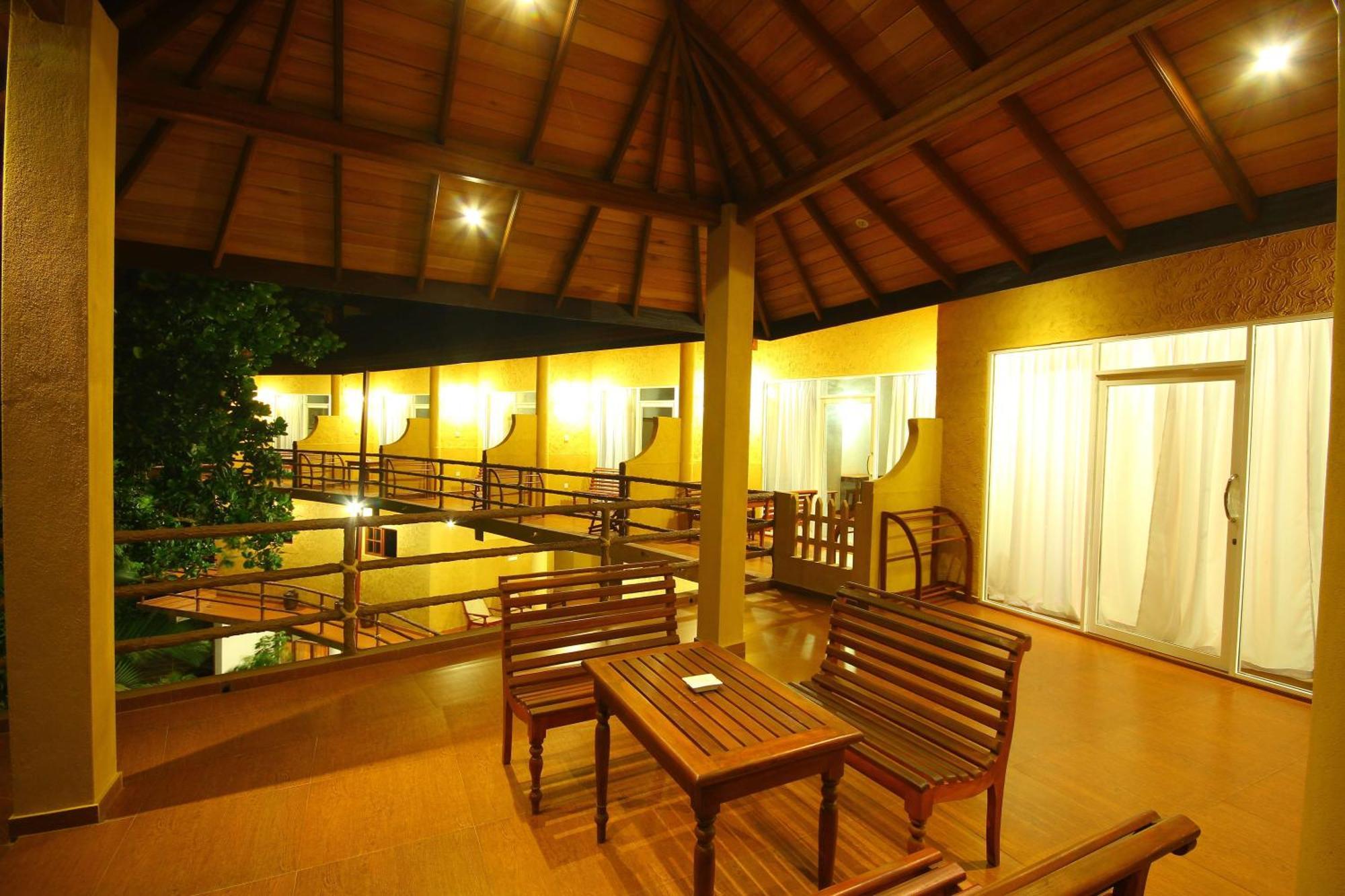 Laluna Ayurveda Resort ベントータ 部屋 写真